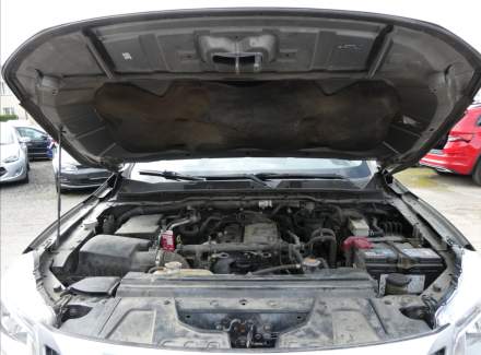 Nissan - Navara