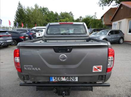 Nissan - Navara