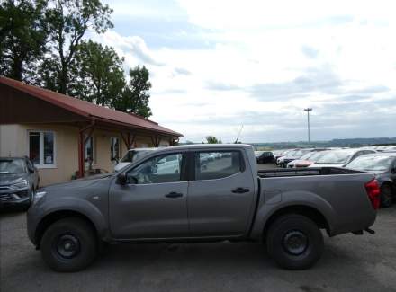 Nissan - Navara
