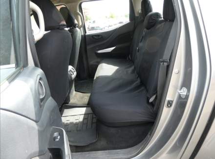 Nissan - Navara