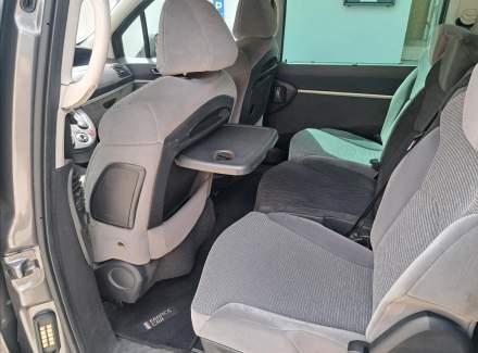 Peugeot - 807