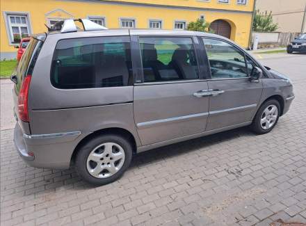 Peugeot - 807