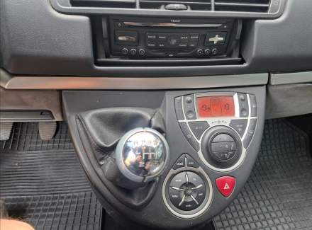 Peugeot - 807