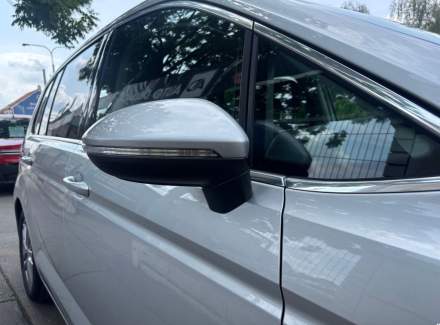 Volkswagen - Touran