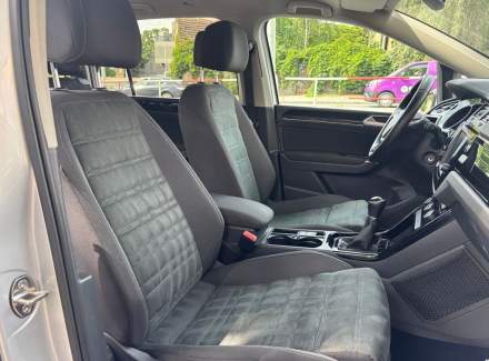 Volkswagen - Touran