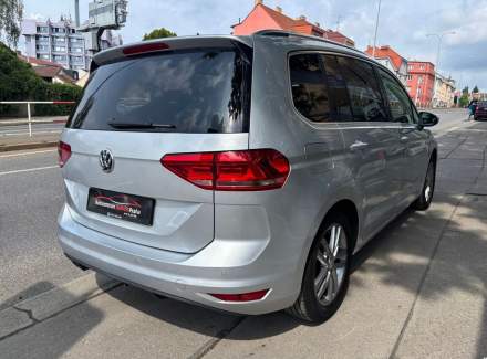 Volkswagen - Touran