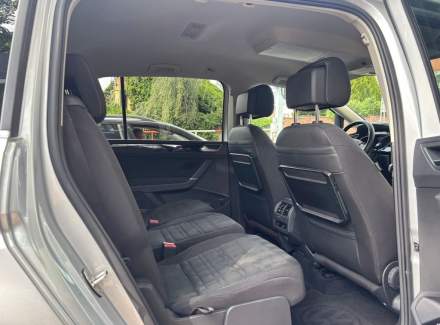 Volkswagen - Touran