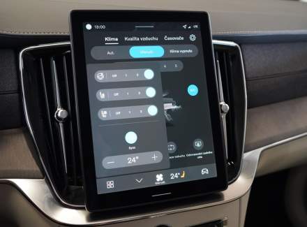 Volvo - XC90
