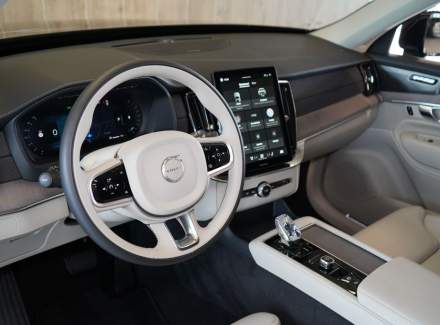 Volvo - XC90