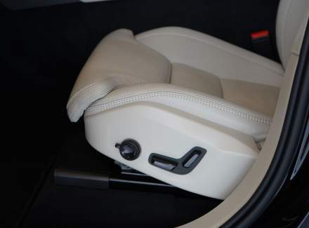 Volvo - XC90
