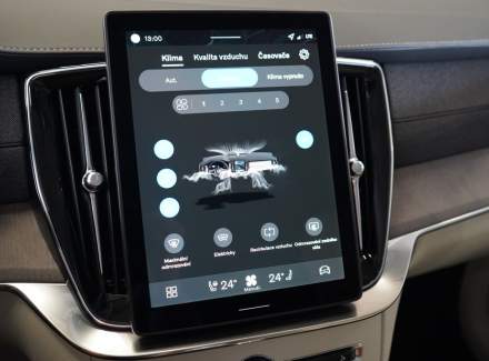 Volvo - XC90