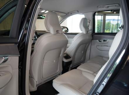 Volvo - XC90