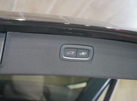 Volvo - XC90