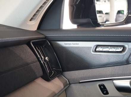 Volvo - XC90