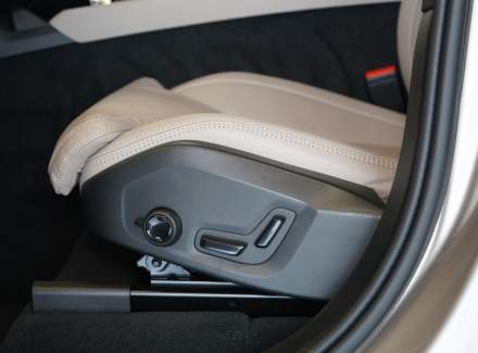 Volvo - XC90