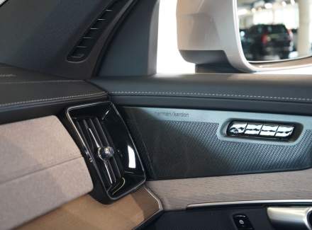 Volvo - XC90