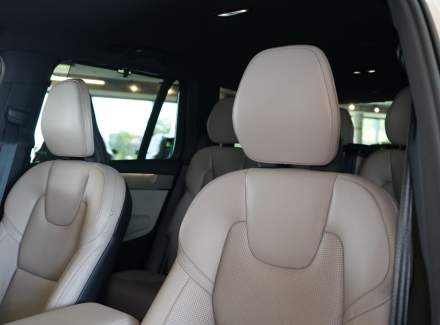 Volvo - XC90