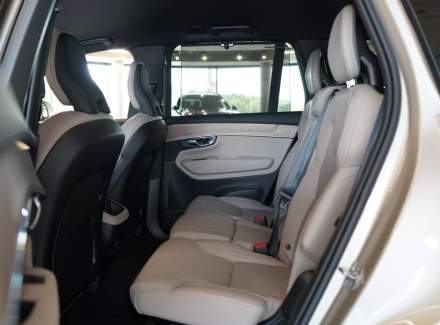 Volvo - XC90