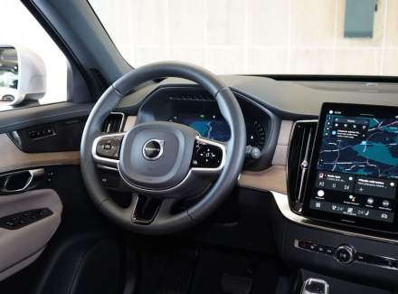Volvo - XC90