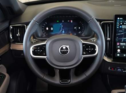 Volvo - XC90