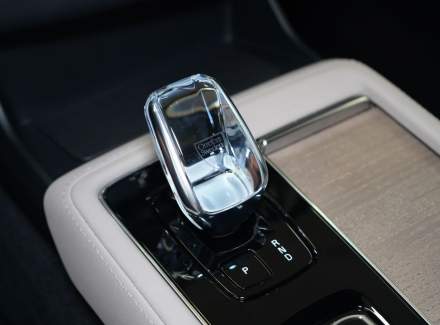 Volvo - XC90
