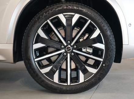 Volvo - XC90