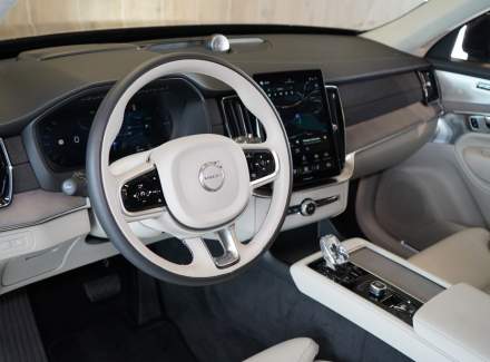 Volvo - XC90