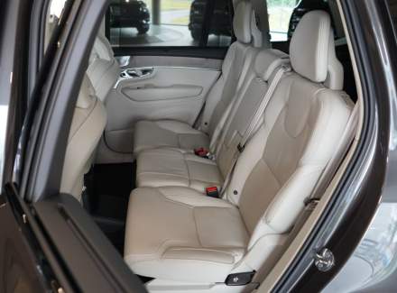 Volvo - XC90