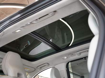 Volvo - XC90
