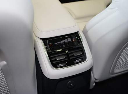 Volvo - XC90