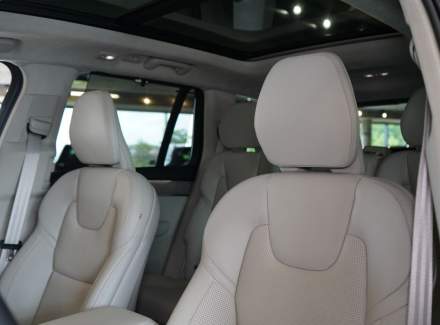 Volvo - XC90