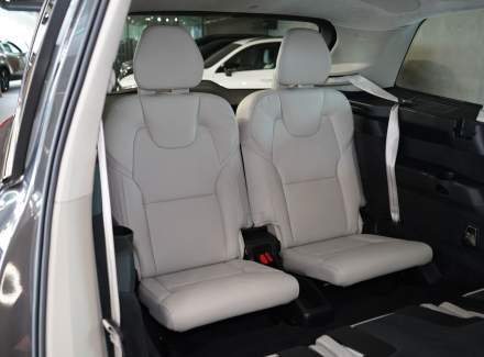 Volvo - XC90