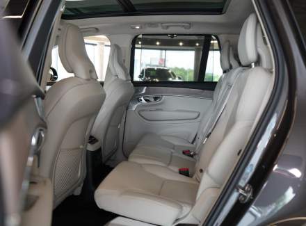 Volvo - XC90