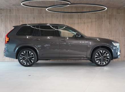 Volvo - XC90