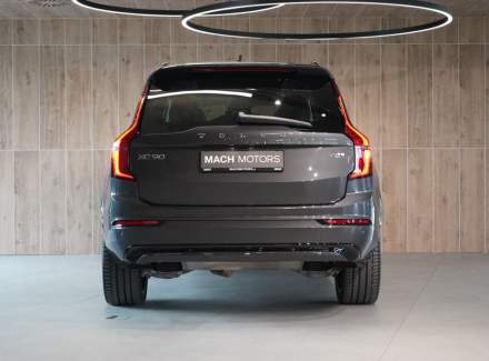Volvo - XC90