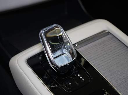 Volvo - XC90