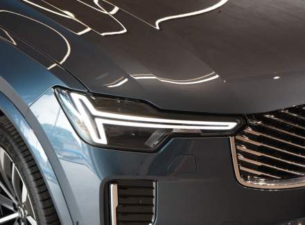 Volvo - XC90