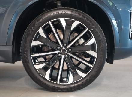 Volvo - XC90
