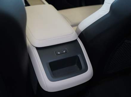 Volvo - XC90