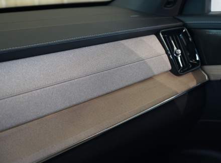 Volvo - XC90
