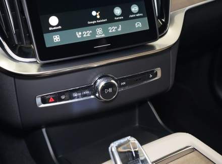 Volvo - XC90