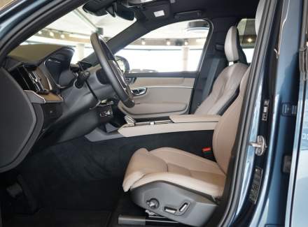 Volvo - XC90