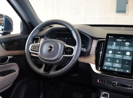 Volvo - XC90