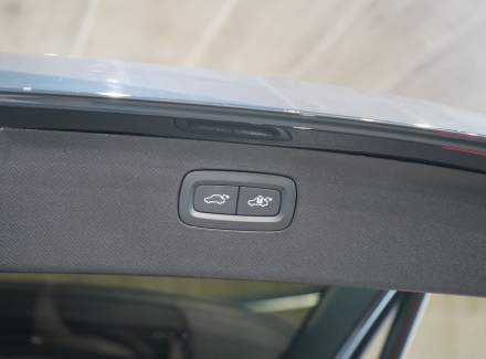 Volvo - XC90