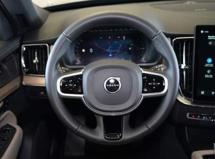 Volvo - XC90