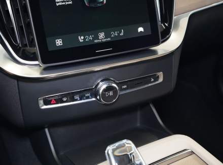 Volvo - XC90
