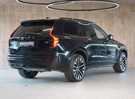 Volvo - XC90