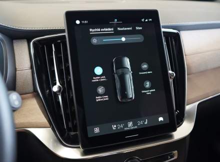 Volvo - XC90
