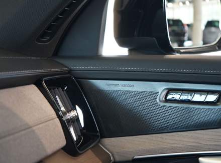 Volvo - XC90