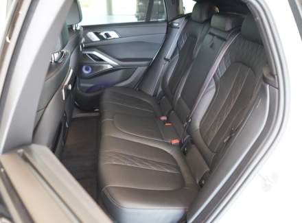 BMW - X6